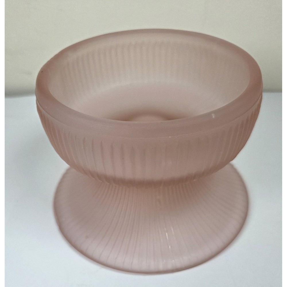 Vintage Large  Frosted Pink Ribbed Candle Holder‎